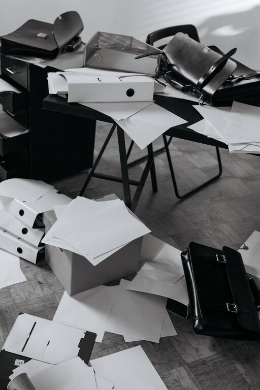 Modi semplici per ridurre il disordine di carta in casa